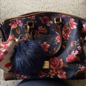 Dooney & bourke bag